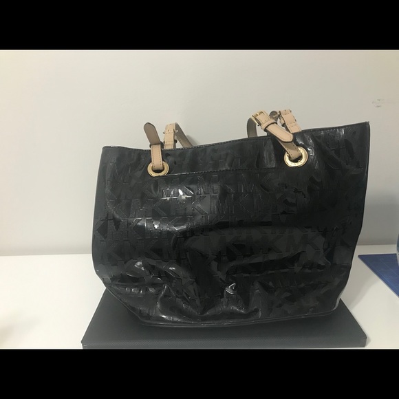 Michael Kors Handbags - Purse